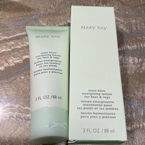 Mary Kay Mint Bliss Energizing Lotion for Feet & Legs New with Box